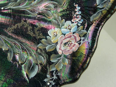 Acanthus plate detail