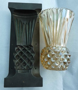 Thistle Vase and mould