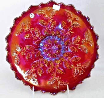 Contemporary Holly plate