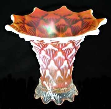 Lined Lattice vase